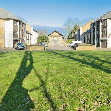 Manor Place Apartment Thamesmead Thamesmead  Zewnętrze zdjęcie