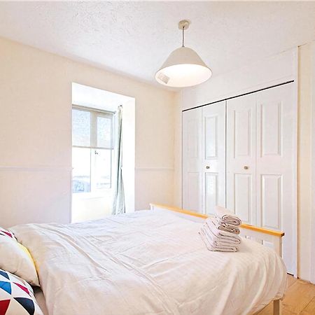 Manor Place Apartment Thamesmead Thamesmead  Zewnętrze zdjęcie