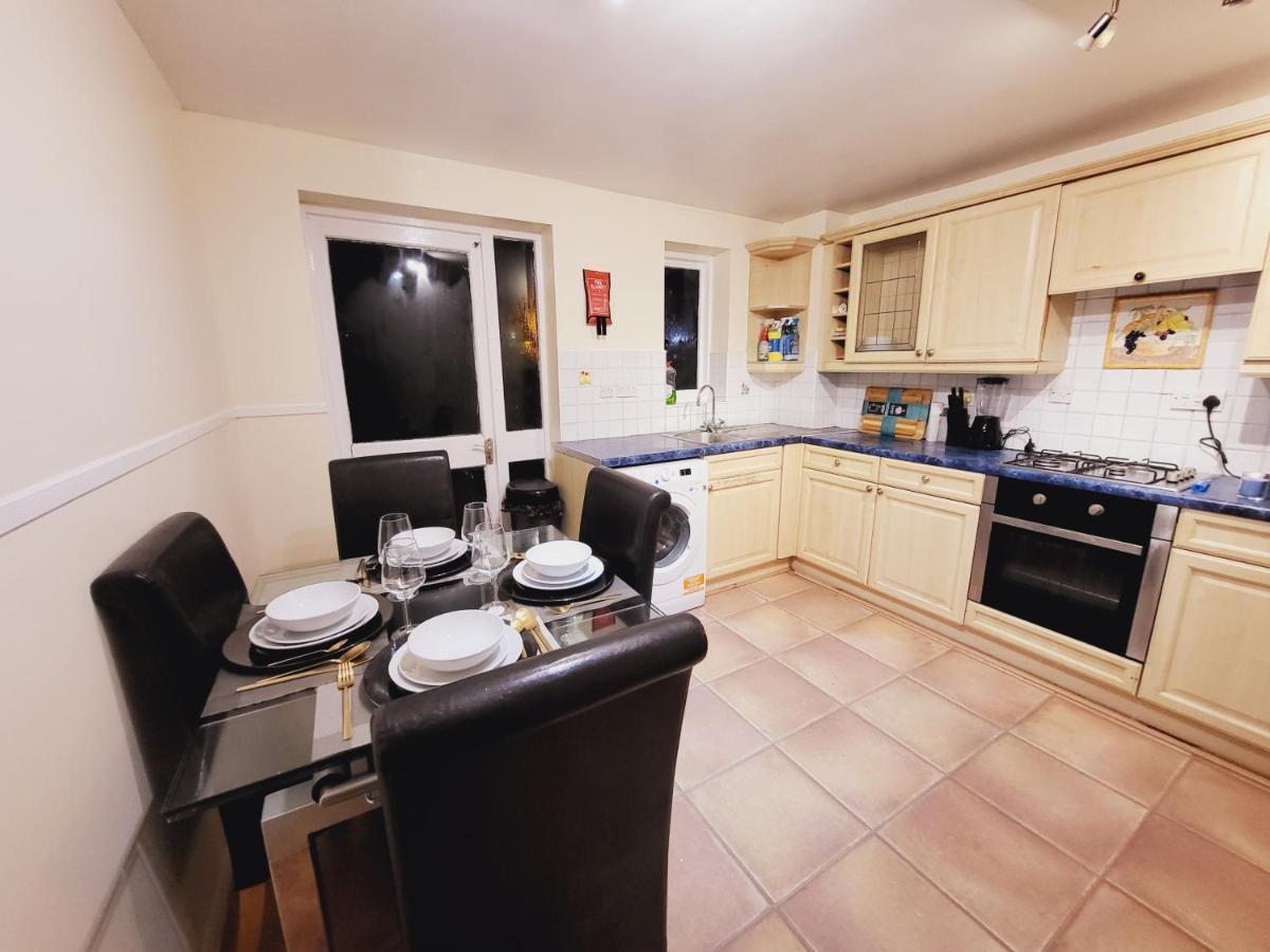 Manor Place Apartment Thamesmead Thamesmead  Zewnętrze zdjęcie
