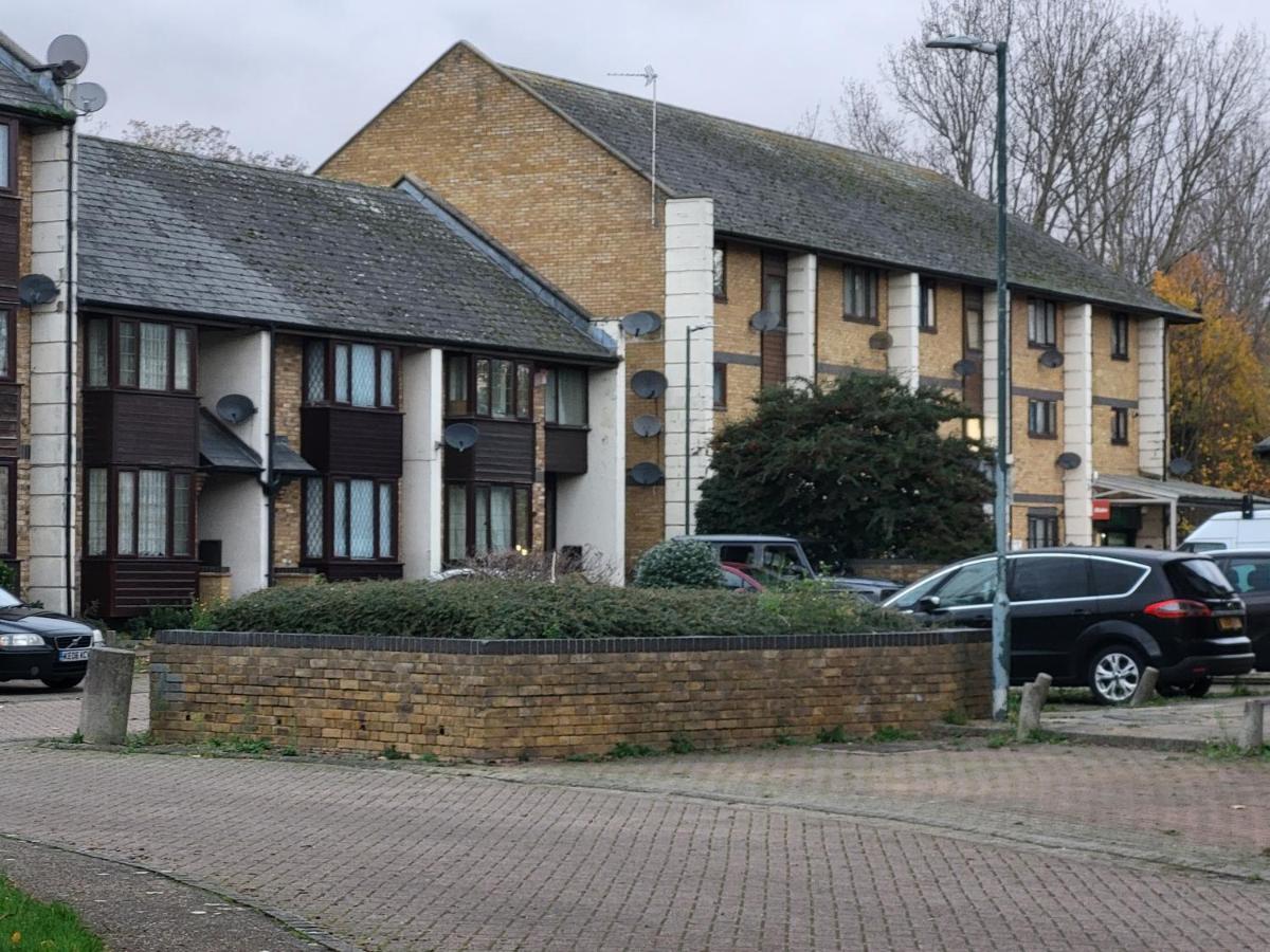 Manor Place Apartment Thamesmead Thamesmead  Zewnętrze zdjęcie