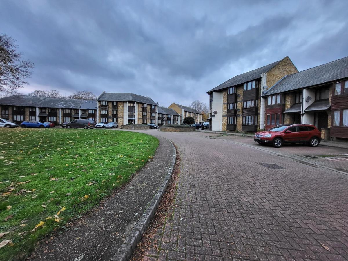 Manor Place Apartment Thamesmead Thamesmead  Zewnętrze zdjęcie